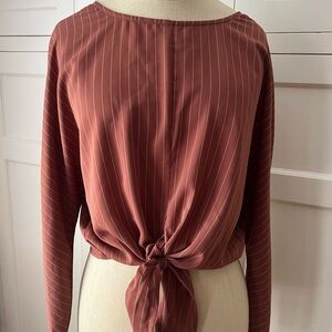 NWT Dress Forum Front-Tie Top | Size: Small